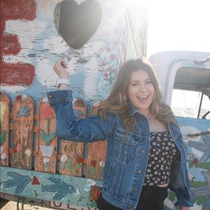 Meet your Posher, Alyssa